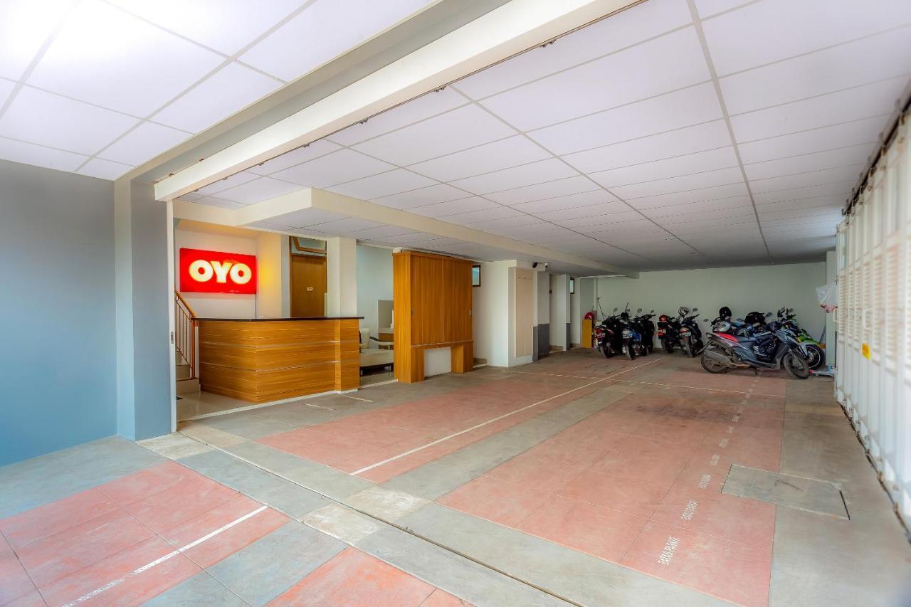 Oyo-106萨瓦奇住宿酒店-近卡尔提尼医院 雅加达 外观 照片